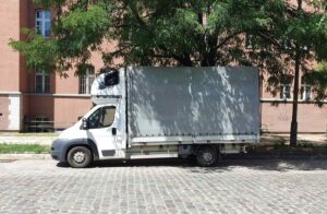 samochód do transportu radosheck